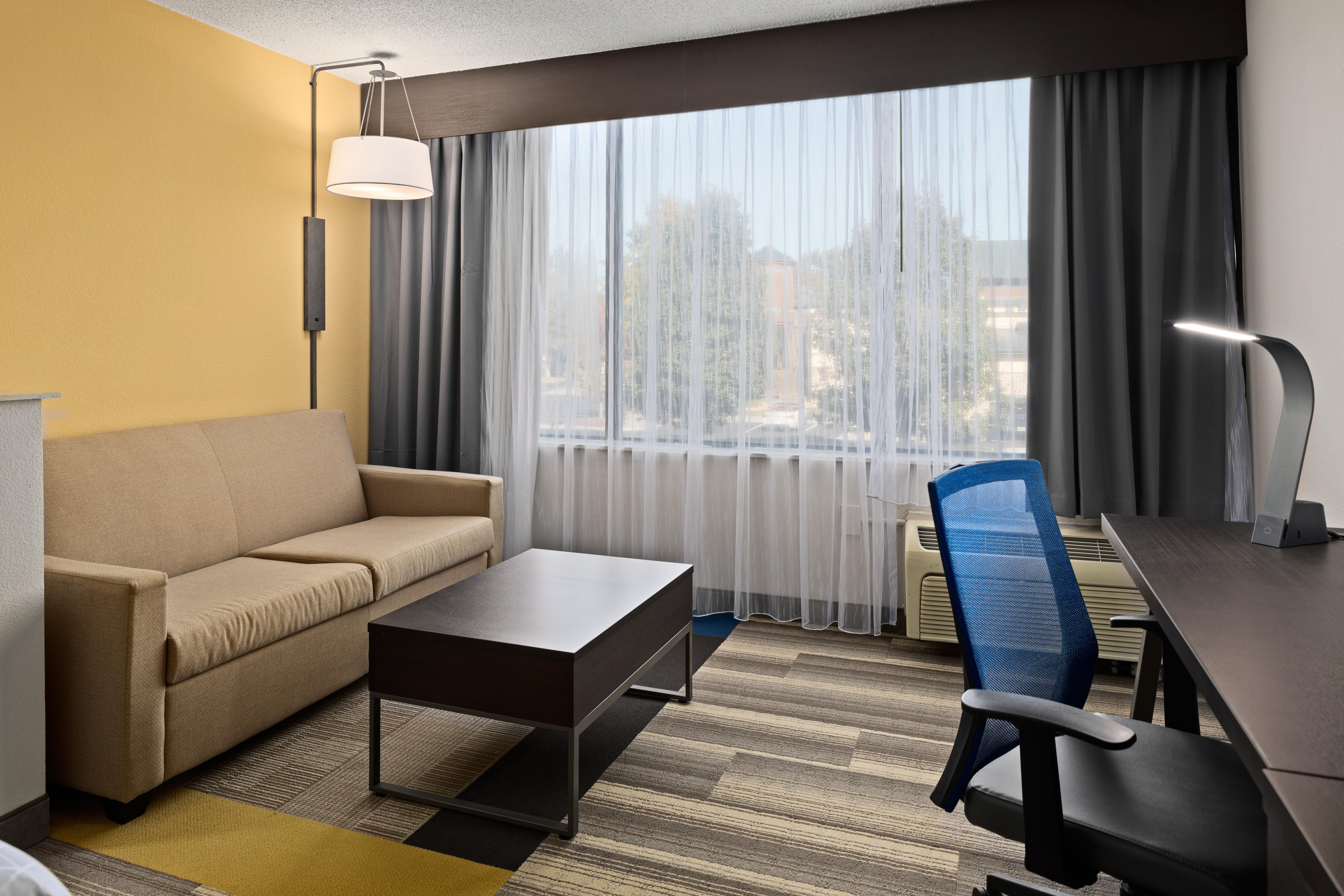 Holiday Inn Express - Atlanta-Kennesaw By Ihg Exterior photo